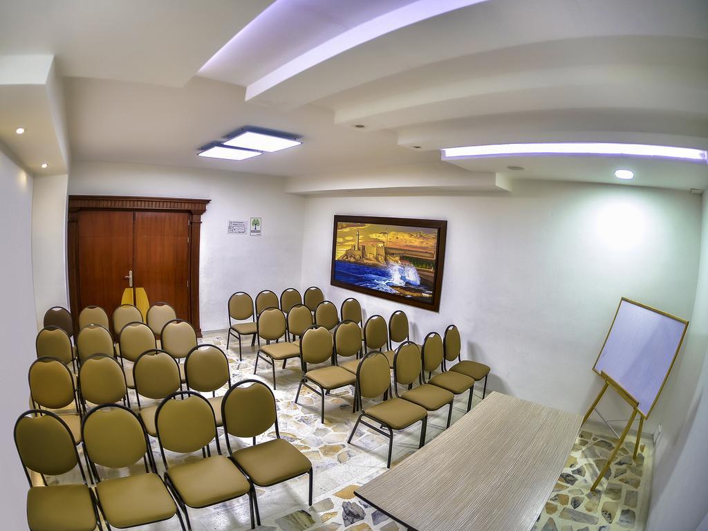 בוקארמנגה Hotel Buena Vista מראה חיצוני תמונה