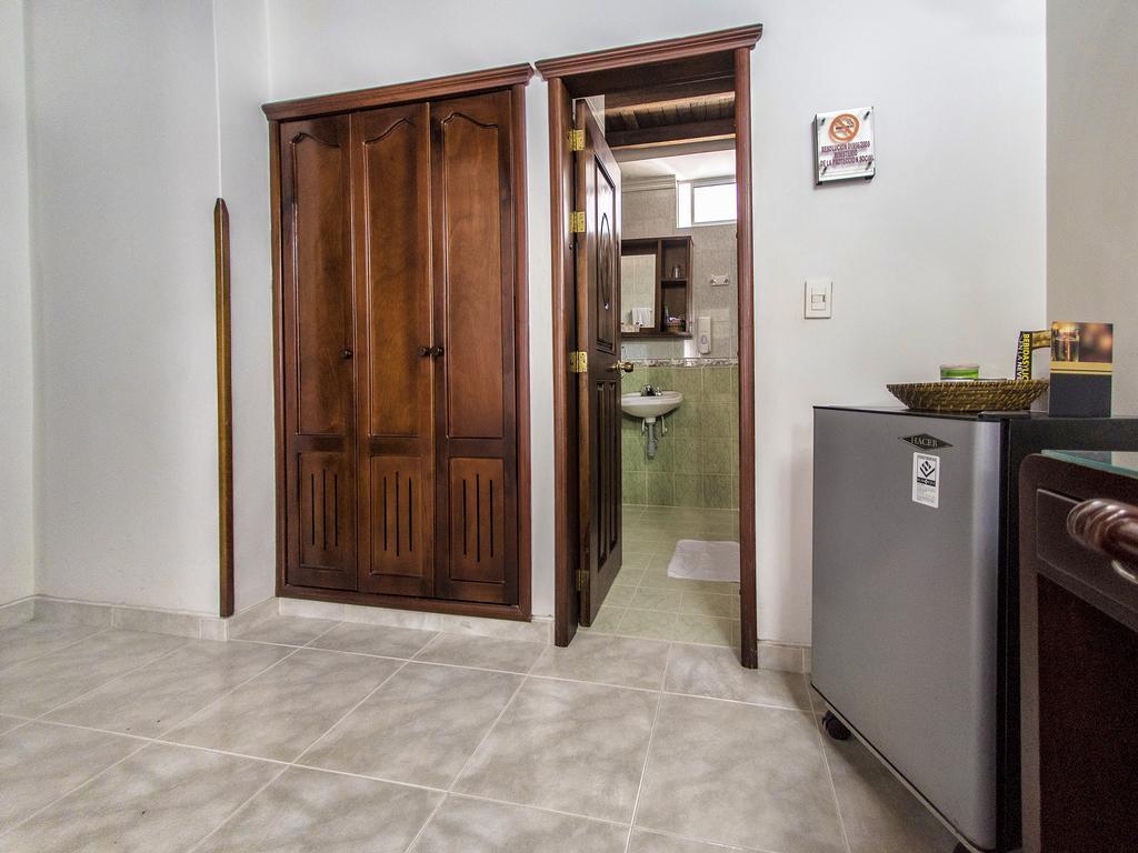 בוקארמנגה Hotel Buena Vista מראה חיצוני תמונה
